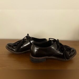 Sporty women’s Oxford